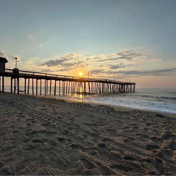 Meet your Posher, E - Picture 2 of 2